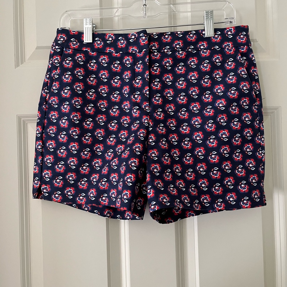 Women’s BODEN Richmond Shorts Blue Red Floral 4" Inseam Stretch Size 6